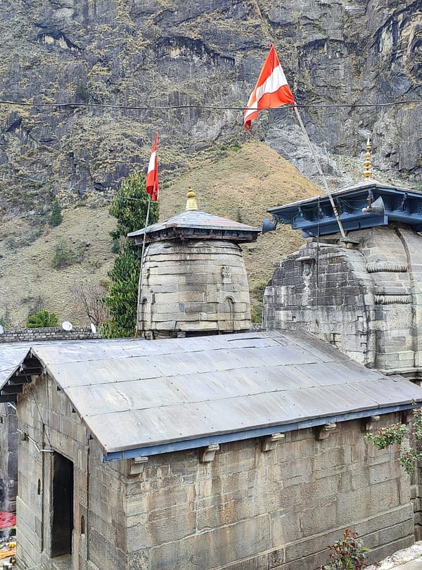 Pandukeshwar Temple Winter Char Dham yatra with himalayan lama travels uttarakhand