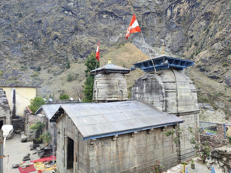 Pandukeshwar Temple Winter Char Dham yatra with himalayan lama travels uttarakhand